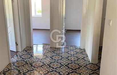 BURHANİYE'DE DOĞA İLE İÇ İÇE MÜSTAKİL BAHÇELİ SATILIK KÖY EVİ