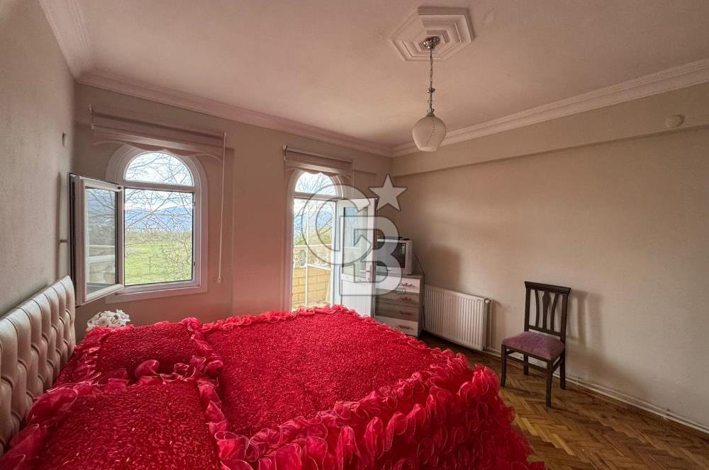 YALOVA TERMAL AKKÖY'DE SATILIK 3+1 MÜSTAKİL VİLLA BRÜT 250 M2