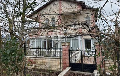YALOVA TERMAL AKKÖY'DE SATILIK 3+1 MÜSTAKİL VİLLA BRÜT 250 M2