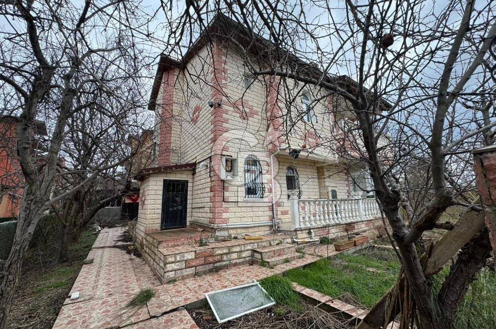 YALOVA TERMAL AKKÖY'DE SATILIK 3+1 MÜSTAKİL VİLLA BRÜT 250 M2