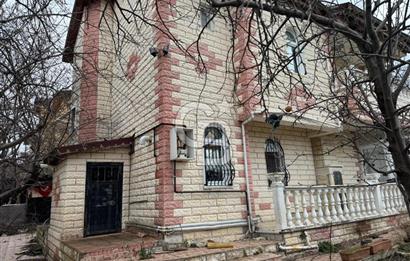 YALOVA TERMAL AKKÖY'DE SATILIK 3+1 MÜSTAKİL VİLLA BRÜT 250 M2