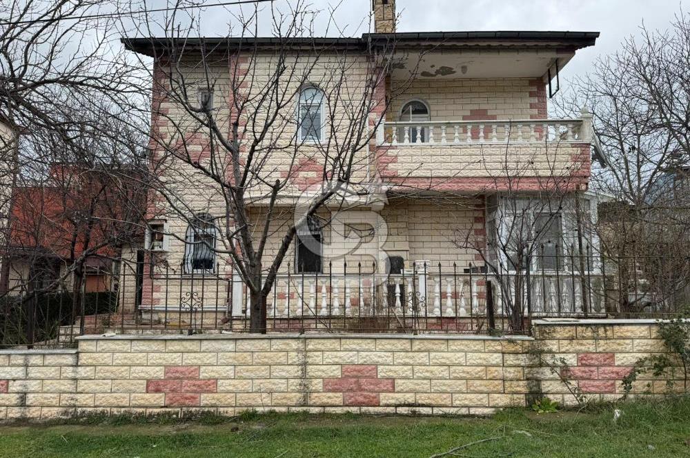 YALOVA TERMAL AKKÖY'DE SATILIK 3+1 MÜSTAKİL VİLLA BRÜT 250 M2