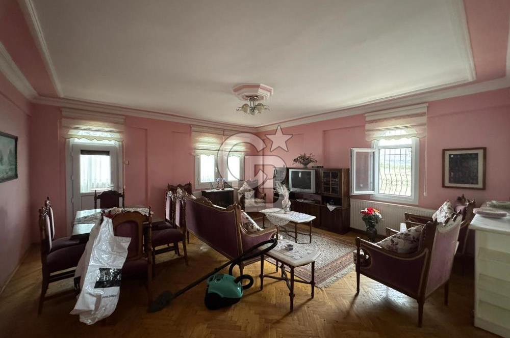 YALOVA TERMAL AKKÖY'DE SATILIK 3+1 MÜSTAKİL VİLLA BRÜT 250 M2