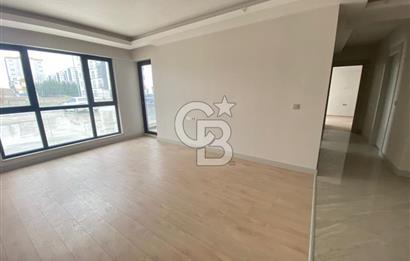 Yeni Bağlıca'da Giriş Kat 3+1 Satılık Site Dairesi