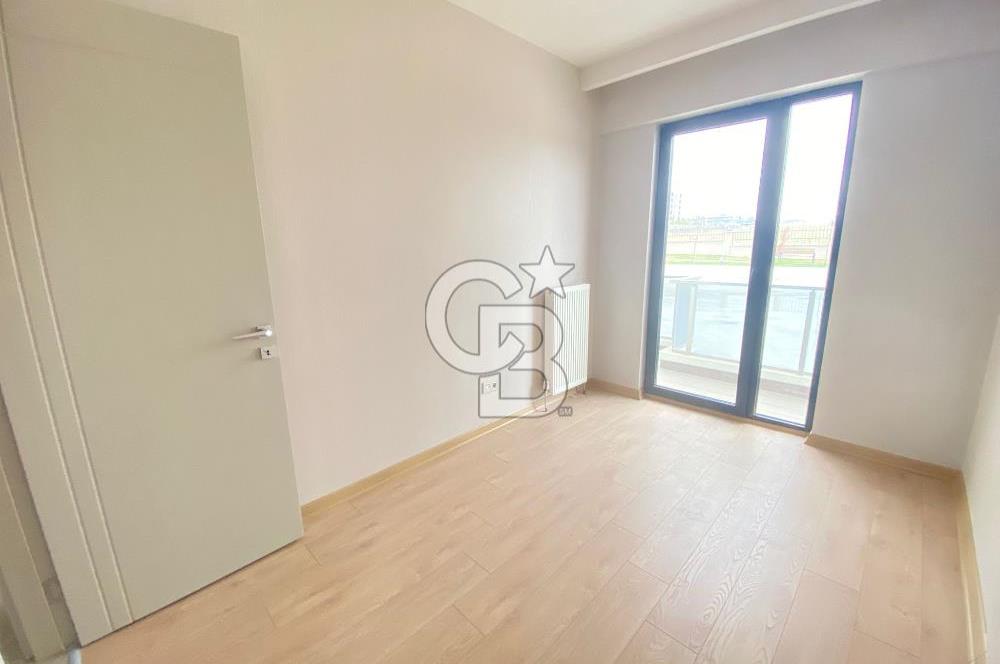 Yeni Bağlıca'da Giriş Kat 3+1 Satılık Site Dairesi