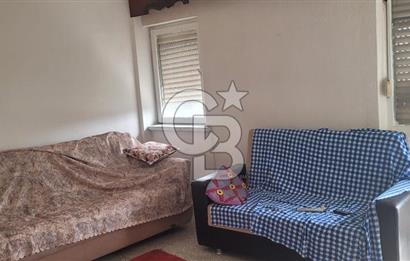 Çiğli Aydınlık Evlerde Merkezi Konumda Satılık 2+1 Daire.