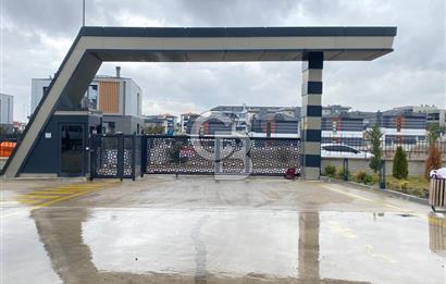 Yeni Bağlıca'da Giriş Kat 3+1 Satılık Site Dairesi