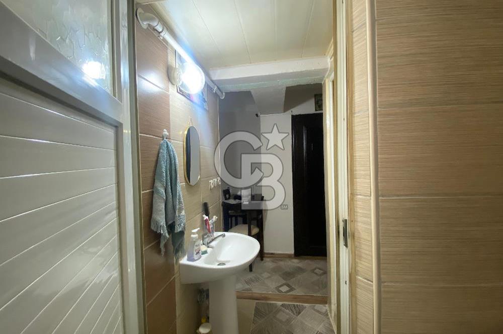 YENİ MAHALLE'DE SATILIK YATIRIMLIK 2+1 DAİRE