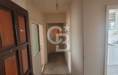 Çiğli Aydınlık Evlerde Merkezi Konumda Satılık 2+1 Daire.