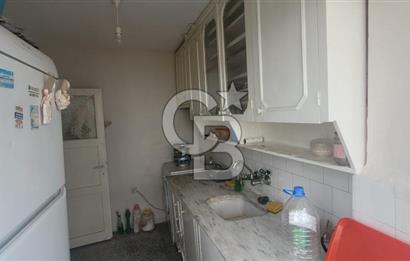 Çiğli Aydınlık Evlerde Merkezi Konumda Satılık 2+1 Daire.