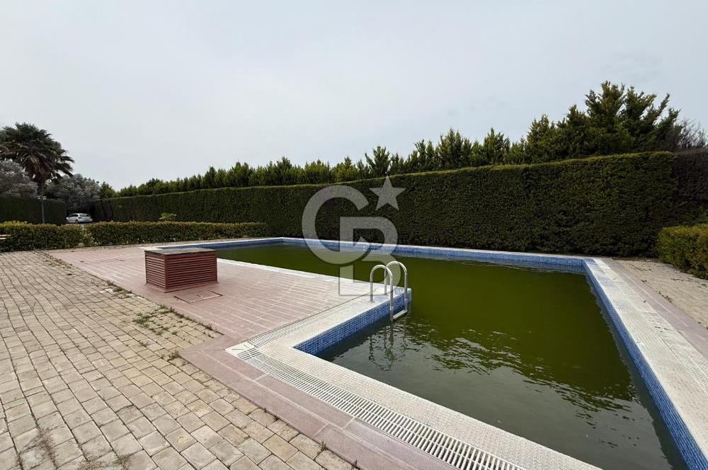 Urla Kuşçularda Kiralık 4+1 Villa