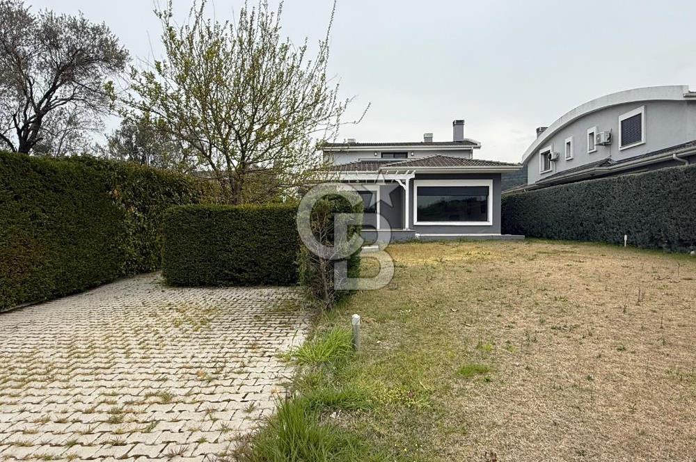 Urla Kuşçularda Kiralık 4+1 Villa