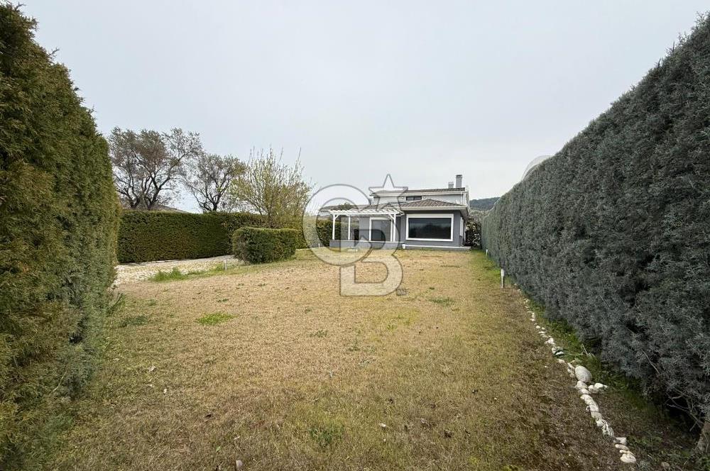 Urla Kuşçularda Kiralık 4+1 Villa