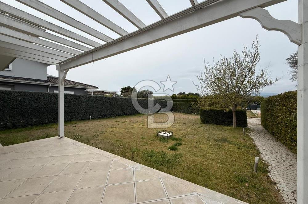 Urla Kuşçularda Kiralık 4+1 Villa