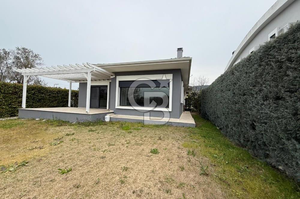 Urla Kuşçularda Kiralık 4+1 Villa