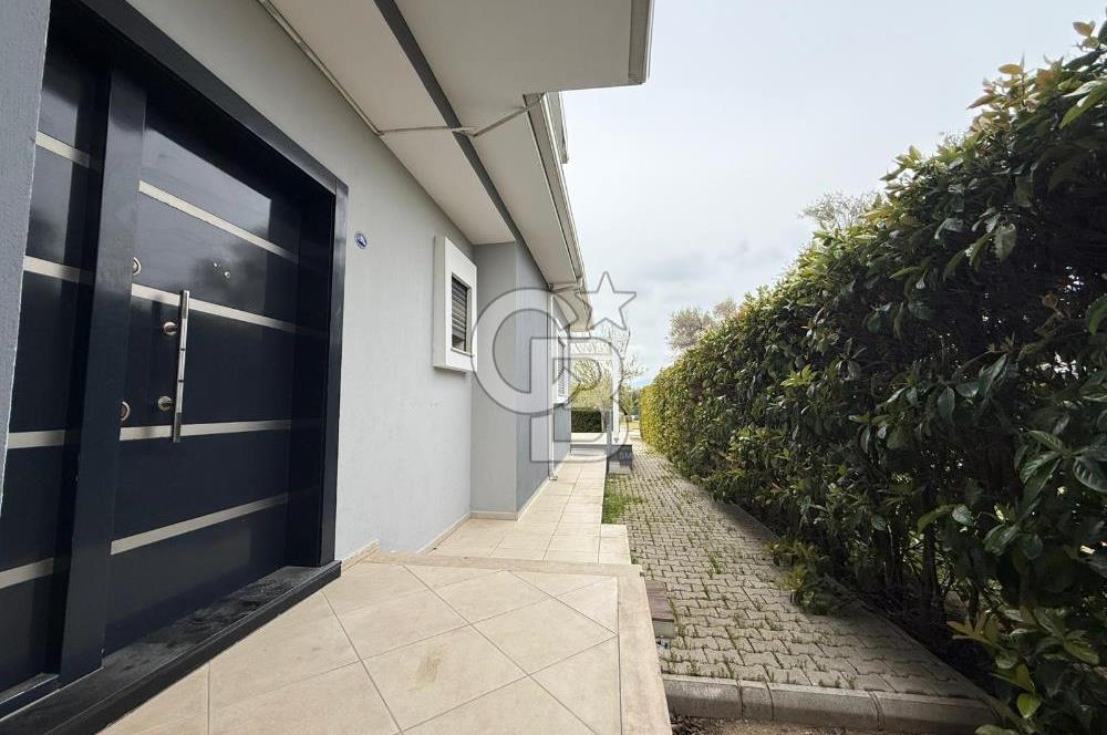 Urla Kuşçularda Kiralık 4+1 Villa