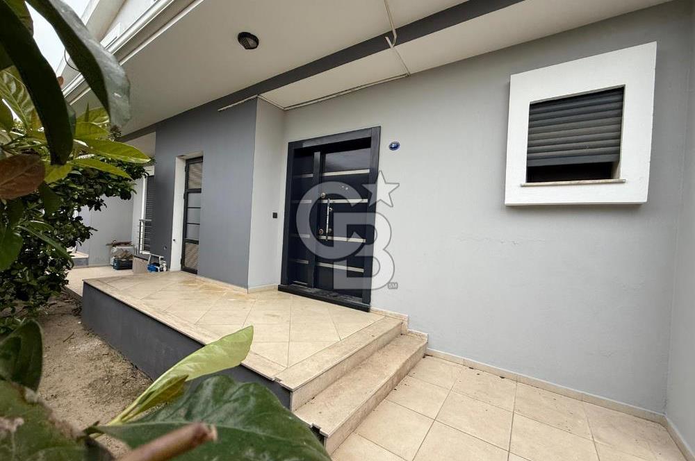 Urla Kuşçularda Kiralık 4+1 Villa