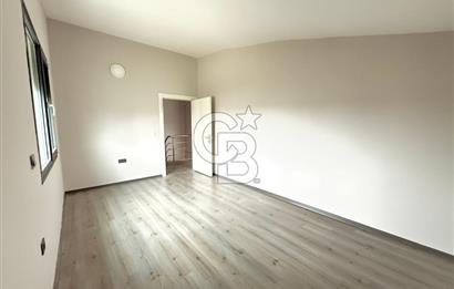 Urla Kuşçularda Kiralık 4+1 Villa