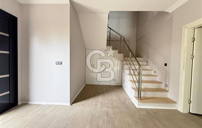 Urla Kuşçularda Kiralık 4+1 Villa