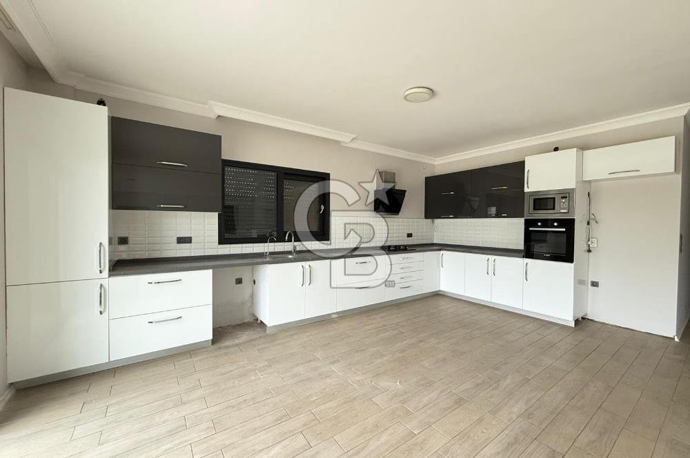 Urla Kuşçularda Kiralık 4+1 Villa