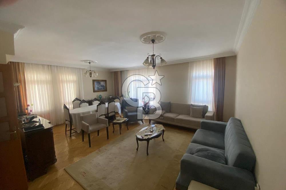 ÖVEÇLER HUZUR MAH ÖNÜ AÇIK FERAH SALI PAZARI CEPHE 4+1 DAİRE