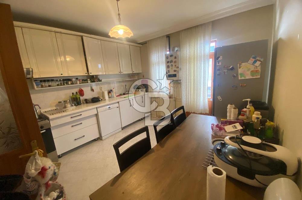 ÖVEÇLER HUZUR MAH ÖNÜ AÇIK FERAH SALI PAZARI CEPHE 4+1 DAİRE