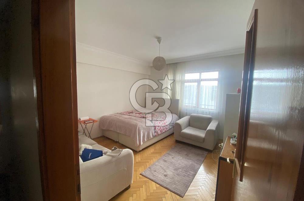 ÖVEÇLER HUZUR MAH ÖNÜ AÇIK FERAH SALI PAZARI CEPHE 4+1 DAİRE