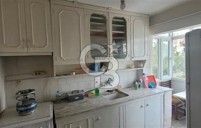 Çiğli Aydınlık Evlerde Merkezi Konumda Satılık 2+1 Daire.