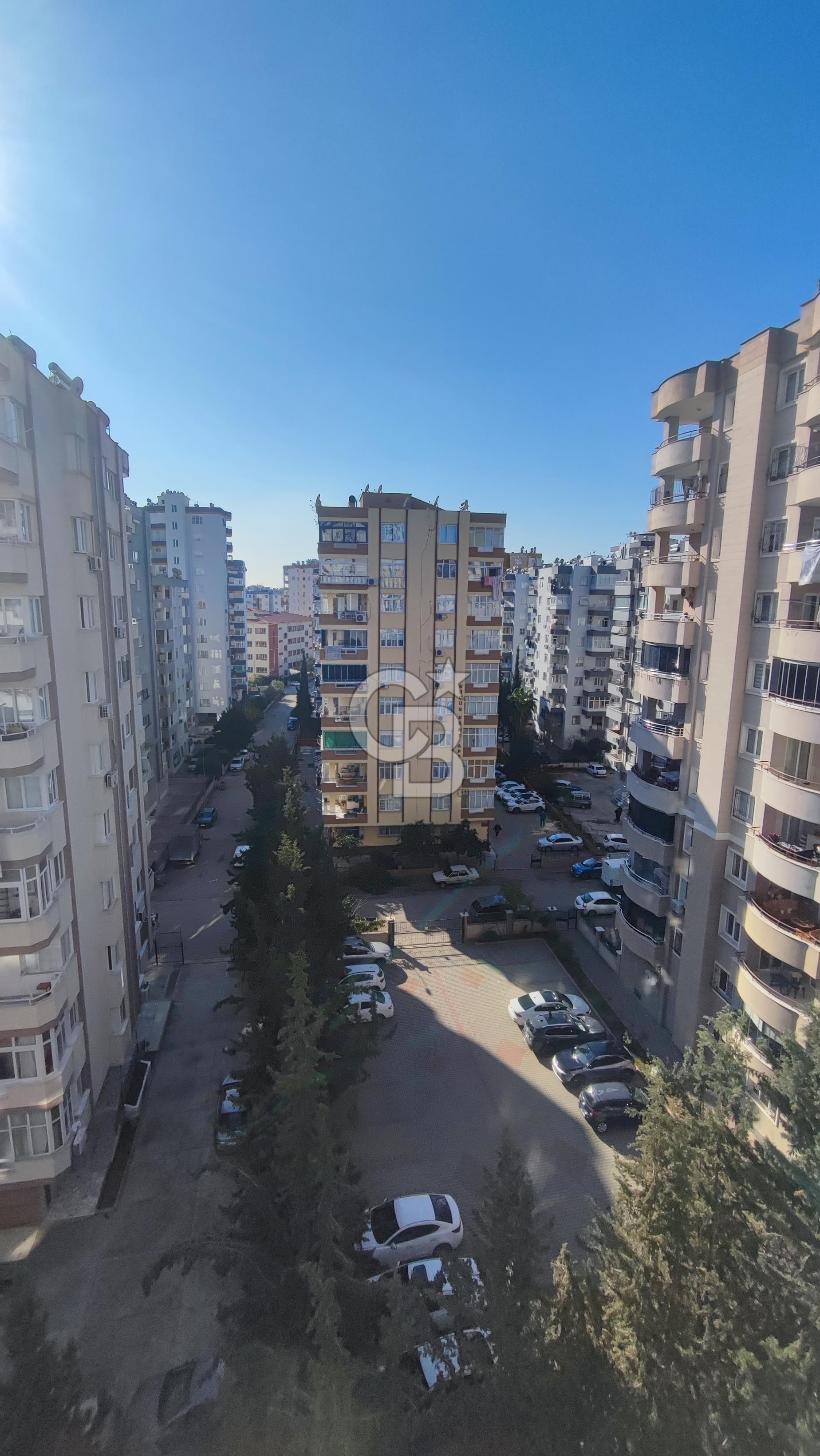 Çukurova'da Merkezi Konumda 3+1 Kiralık Daire