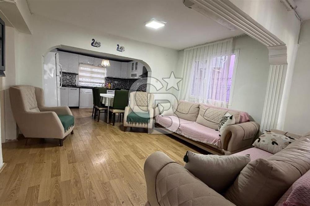 Seferihisar Ürkmez'de Deniz Tarafında 2+1 Eşyalı Kiralık Daire