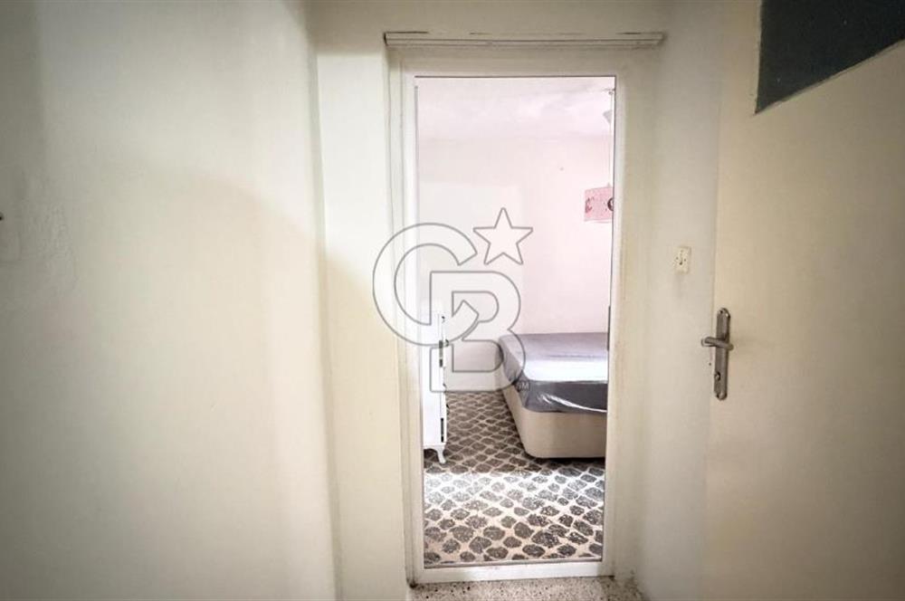 Seferihisar Ürkmez'de Deniz Tarafında 2+1 Eşyalı Kiralık Daire