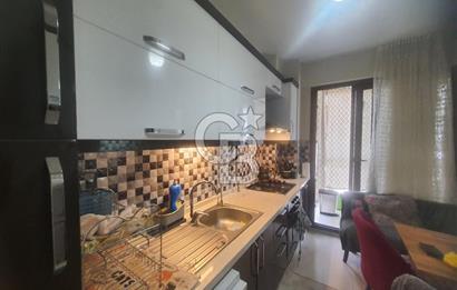 ÇİĞLİ ESENTEPE'DE KÖRFEZ MANZARALI İÇİ FULL TADİLATLI GENİŞ 2+1 DAİRE