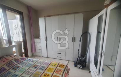 ÇİĞLİ ESENTEPE'DE KÖRFEZ MANZARALI İÇİ FULL TADİLATLI GENİŞ 2+1 DAİRE