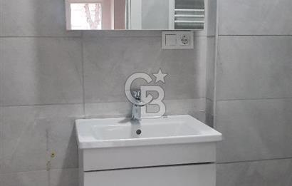 Kadıköy'de Merkezi Konumda, Yeni Binada Fırsat 1+1 Daire