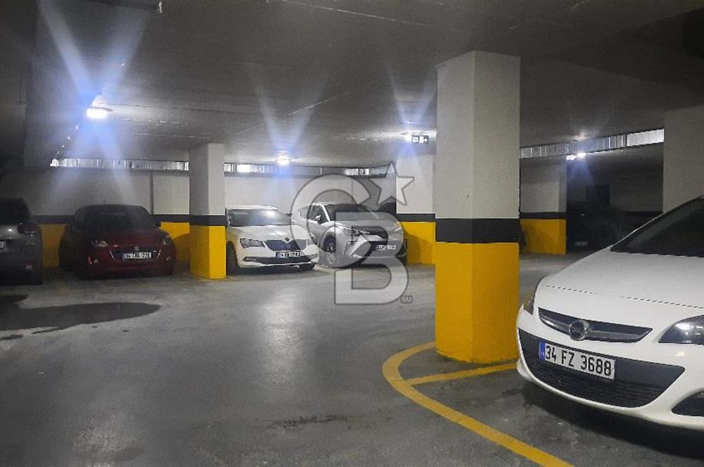 Kadıköy'de Merkezi Konumda, Yeni Binada Fırsat 1+1 Daire