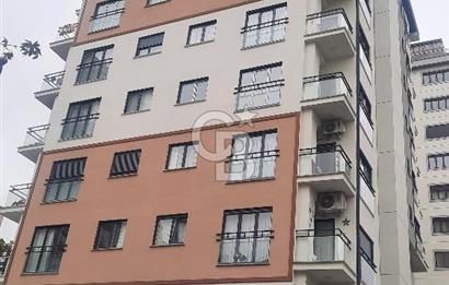 Kadıköy'de Merkezi Konumda, Yeni Binada Fırsat 1+1 Daire