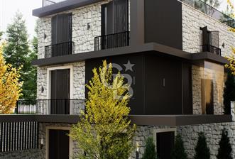 URLA KALABAK'TA AYRICALIKLI BİR YAŞAM: SATILIK 4+1 VİLLA - 8 - 339825