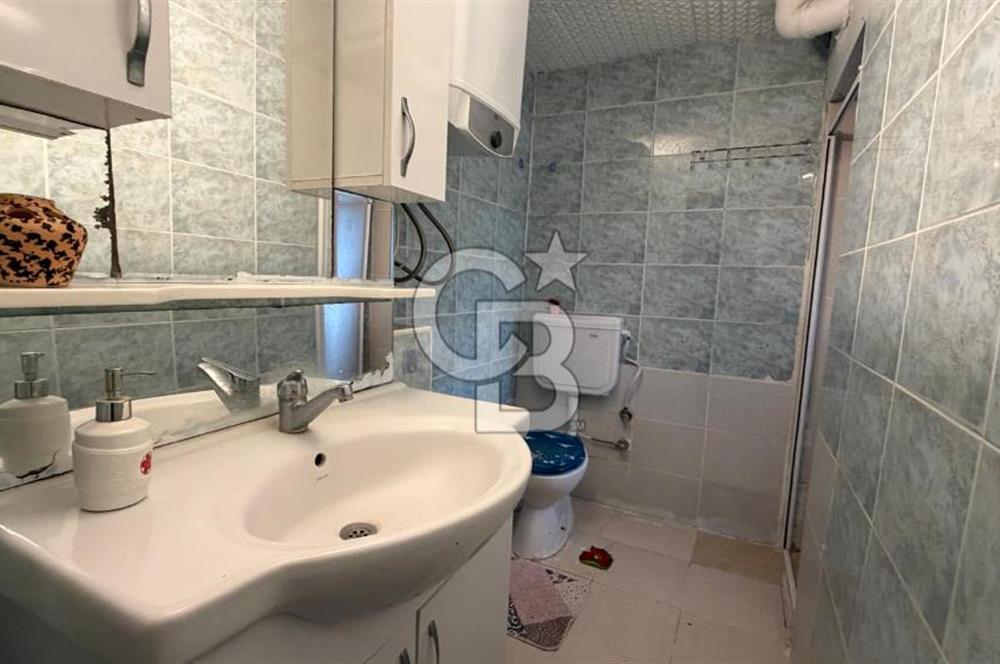 Seferihisar Ürkmez'de Deniz Tarafında 2+1 Eşyalı Kiralık Daire