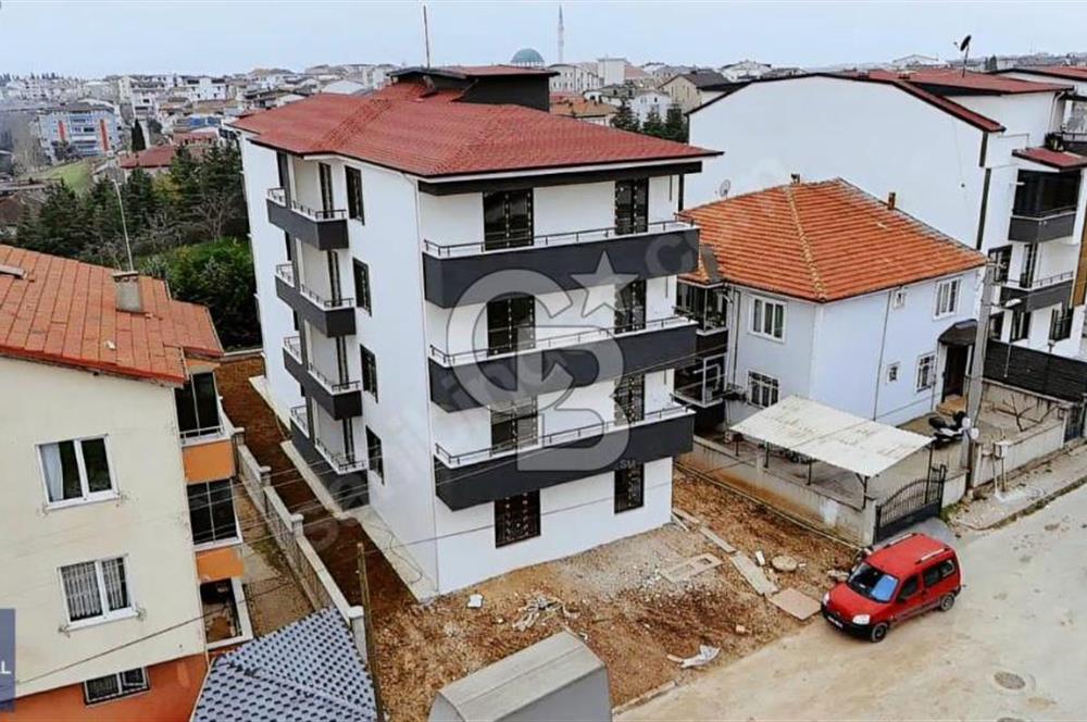 Derince'de Merkezi Konumda Satılık 2+1 95 M² Yüksek Giriş Daire