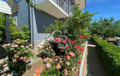 İzmir Menderes'de 5+2 Satılık Müştemilatlı Müstakil Dubleks Ev