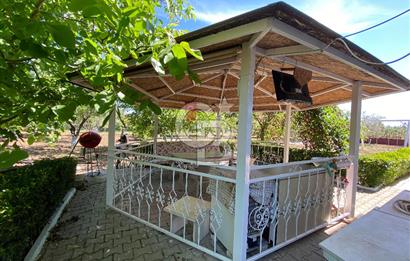 İzmir Menderes'de 5+2 Satılık Müştemilatlı Müstakil Dubleks Ev