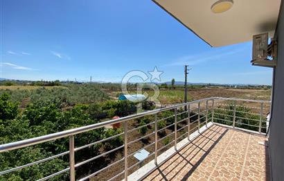 İzmir Menderes'de 5+2 Satılık Müştemilatlı Müstakil Dubleks Ev