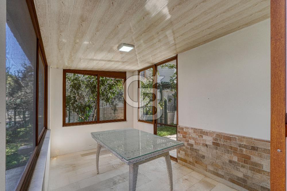 Çeşme Şifne'de Müstakil Bahçeli Dubleks Villa Denize 5 Dakika