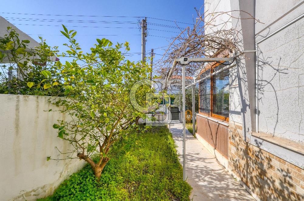 Çeşme Şifne'de Müstakil Bahçeli Dubleks Villa Denize 5 Dakika