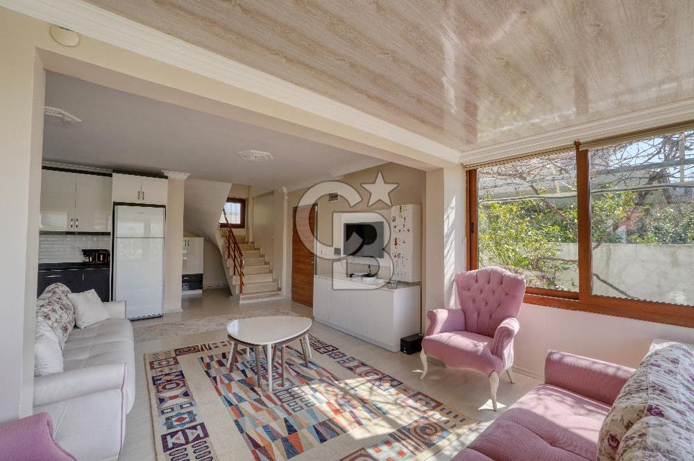 Çeşme Şifne'de Müstakil Bahçeli Dubleks Villa Denize 5 Dakika