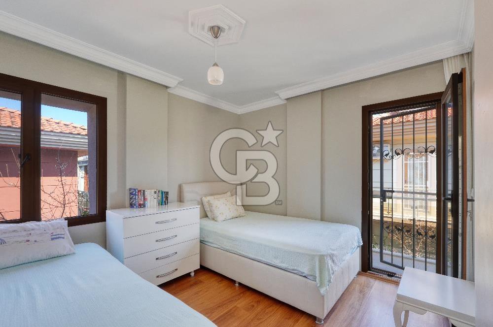 Çeşme Şifne'de Müstakil Bahçeli Dubleks Villa Denize 5 Dakika