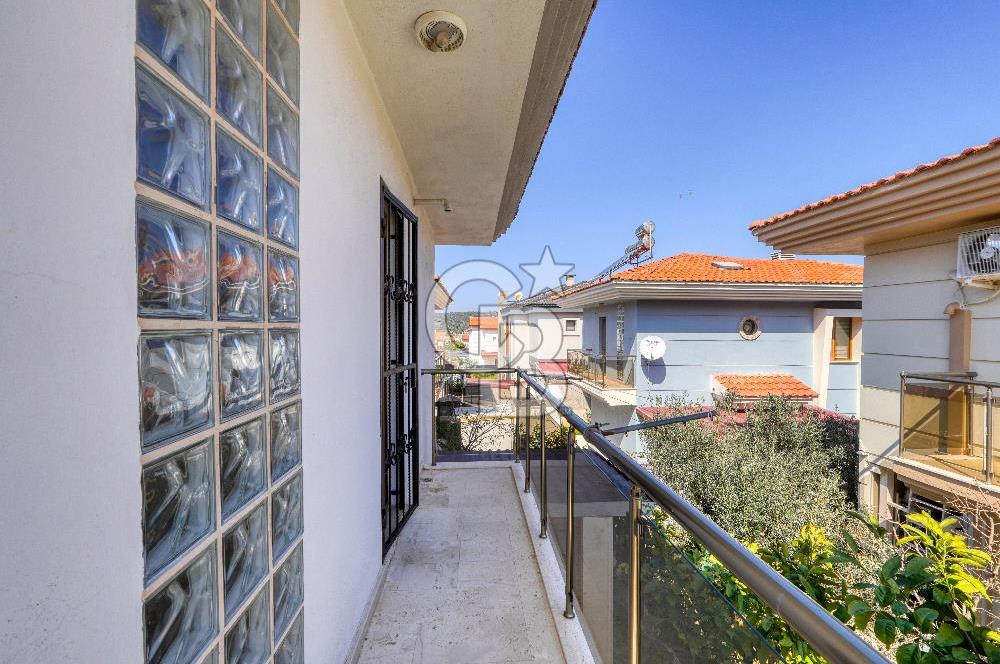 Çeşme Şifne'de Müstakil Bahçeli Dubleks Villa Denize 5 Dakika