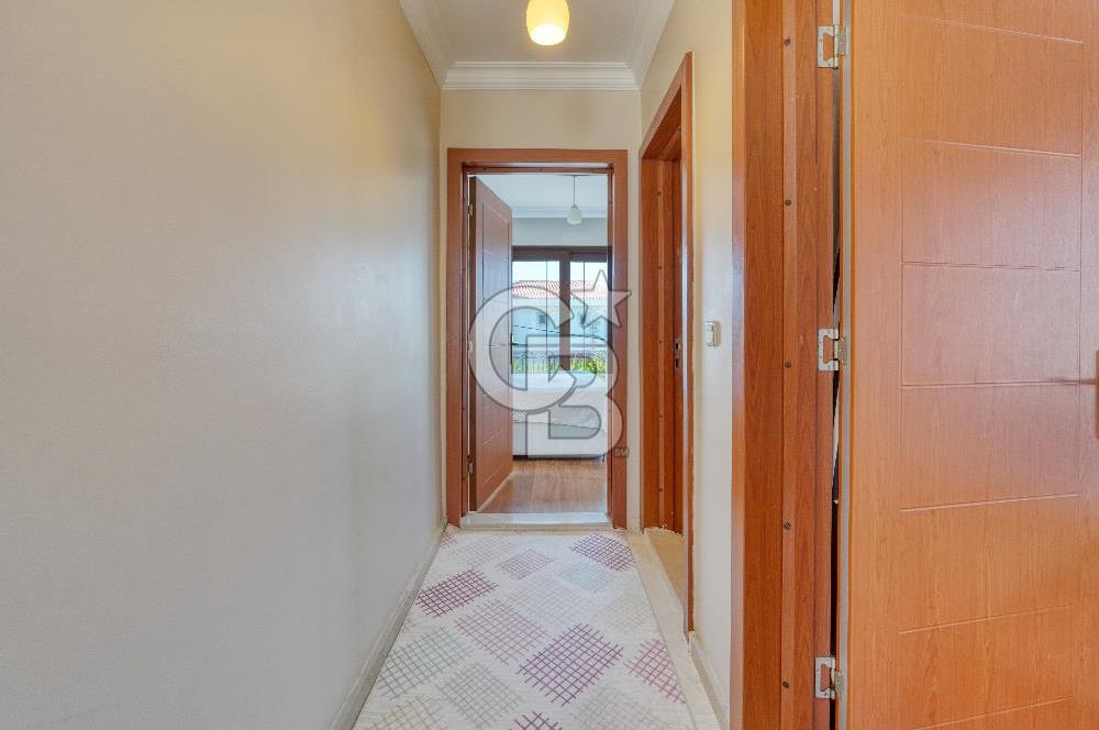 Çeşme Şifne'de Müstakil Bahçeli Dubleks Villa Denize 5 Dakika