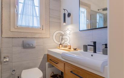 Alaçatı’da Satılık Cumbalı, Eşyalı 3+1 Villa