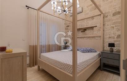 Alaçatı’da Satılık Cumbalı, Eşyalı 3+1 Villa